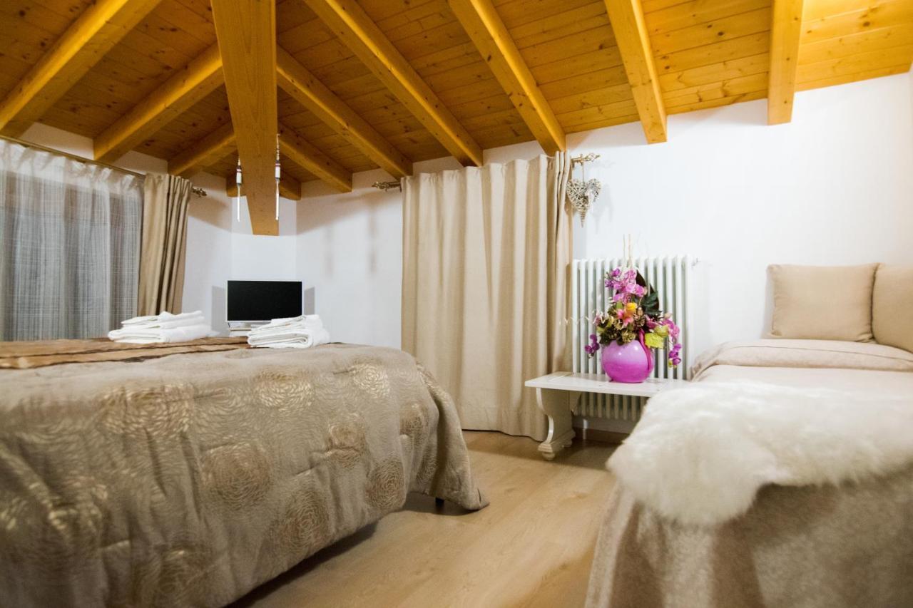 B&B Al Vicolo Di Mezzo Monzambano Ngoại thất bức ảnh